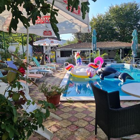 Hotel Rai Obrochishte 外观 照片